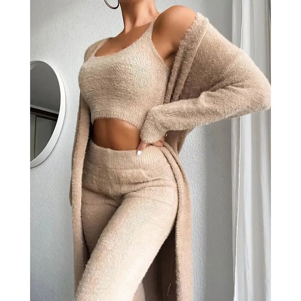 Kavari Royale 3-Piece Fleece Loungewear Set – Ultra Soft Comfort Wear