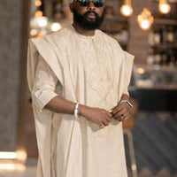 Kavari Royale Agbada Set – Men’s African 2-Piece Dashiki Outfit