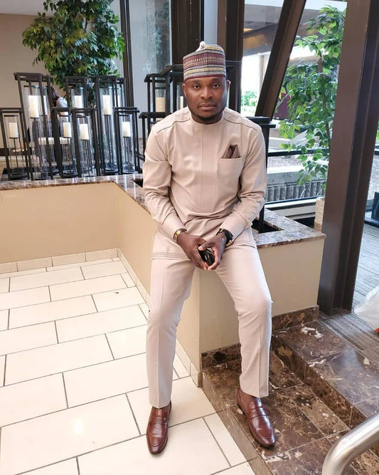 Kavari Royale Atelier Brown Tailored African Suit – Men’s Kaftan, Dashiki & Senator Wear Traditional Outfit